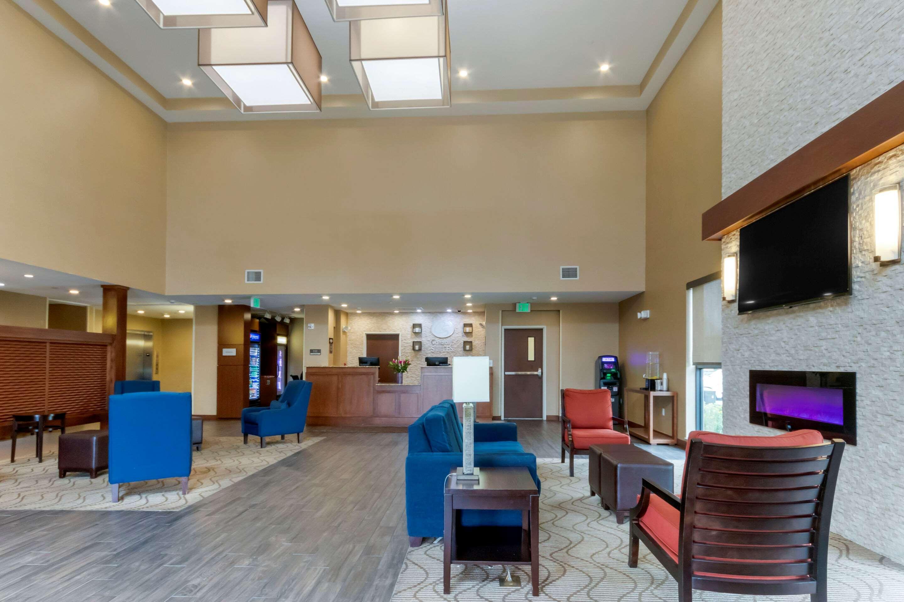 Comfort Suites Billings Extérieur photo